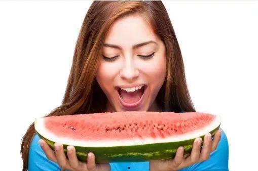 娱乐吃热瓜,揭秘明星幕后故事